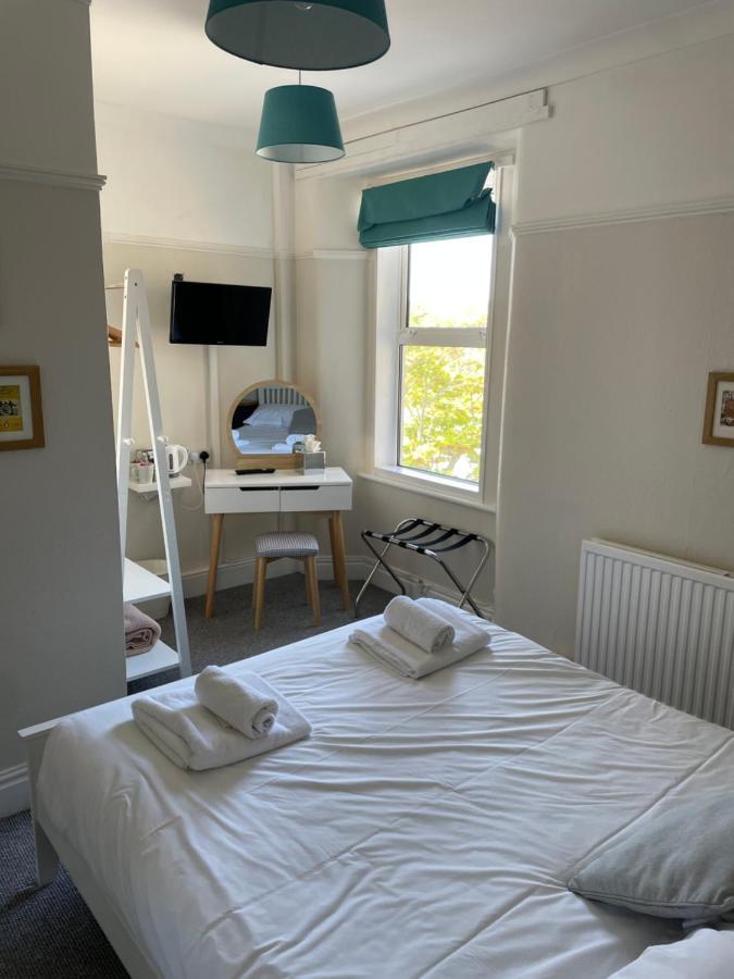Hayward'S At The Grasmere Keynsham Extérieur photo