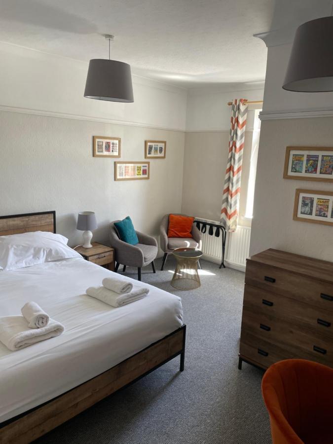 Hayward'S At The Grasmere Keynsham Extérieur photo