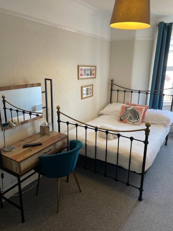 Hayward'S At The Grasmere Keynsham Extérieur photo
